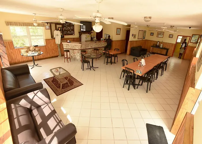 Mount Pleasant Fishing Lodging